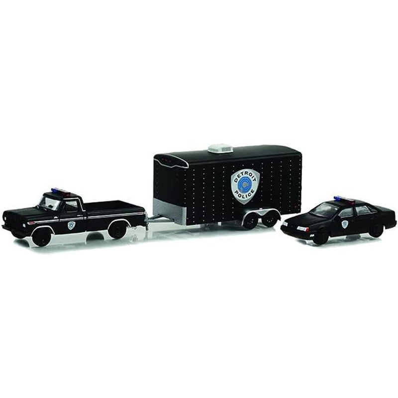 Hollywood Hitch and Tow Series 1:64 Model Car